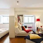 Joivy Inviting Studio Near Green Street